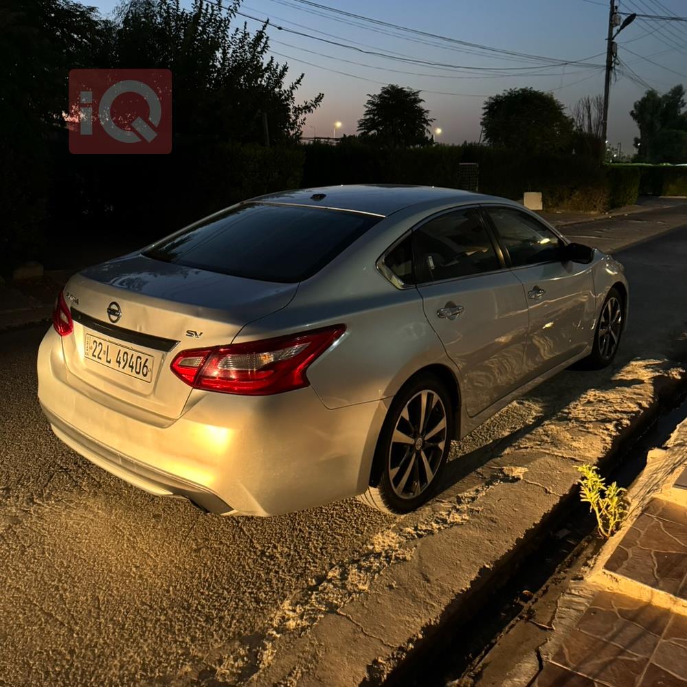 نیسان ئەلتیما